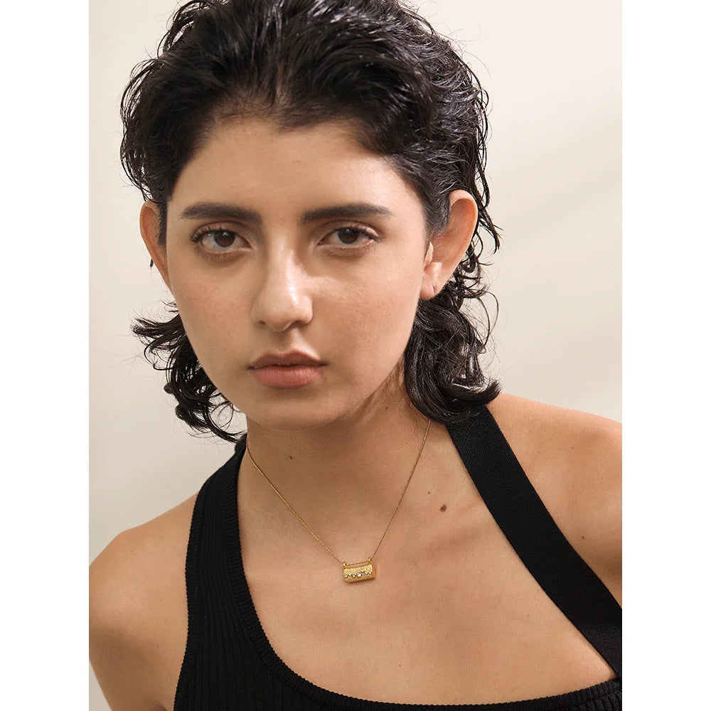 Colar Banhado em Ouro 18k Mini Bolsa - Delyra