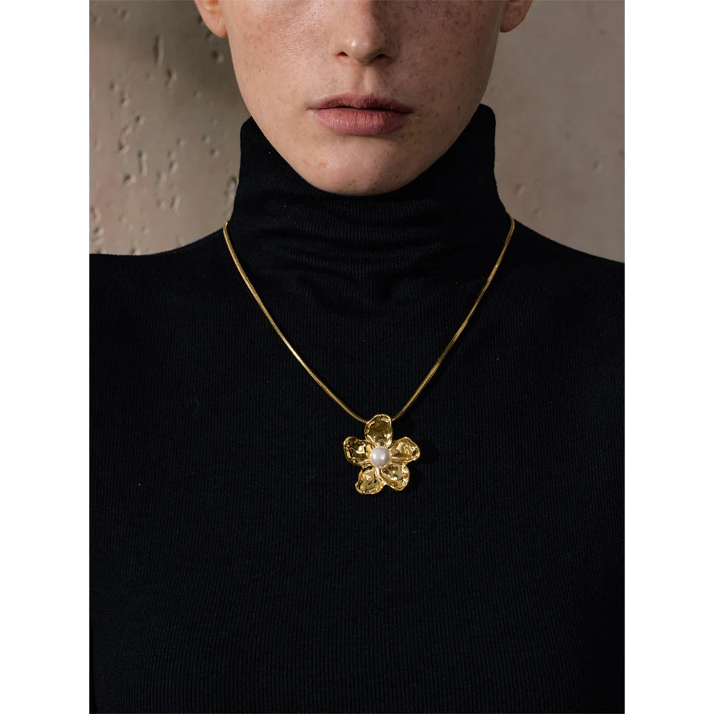 Colar Flor Banhado em Ouro 18k - Gallica