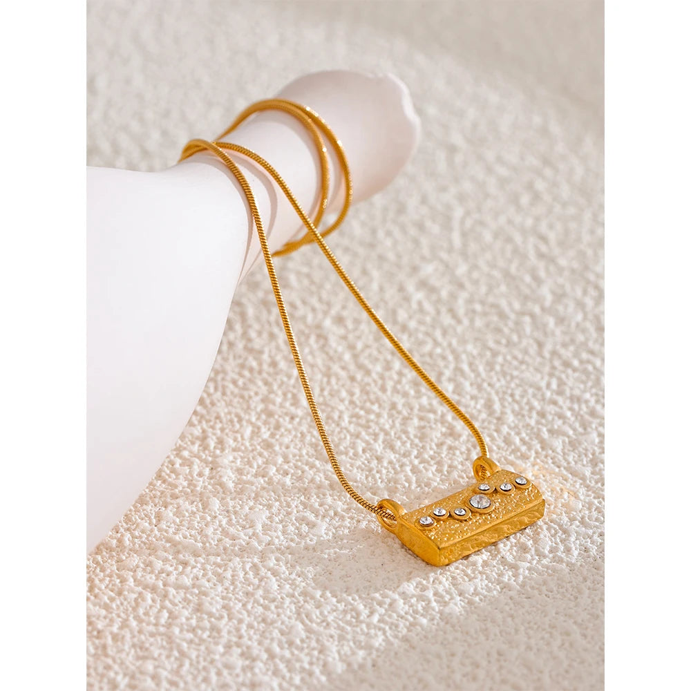 Colar Banhado em Ouro 18k Mini Bolsa - Delyra