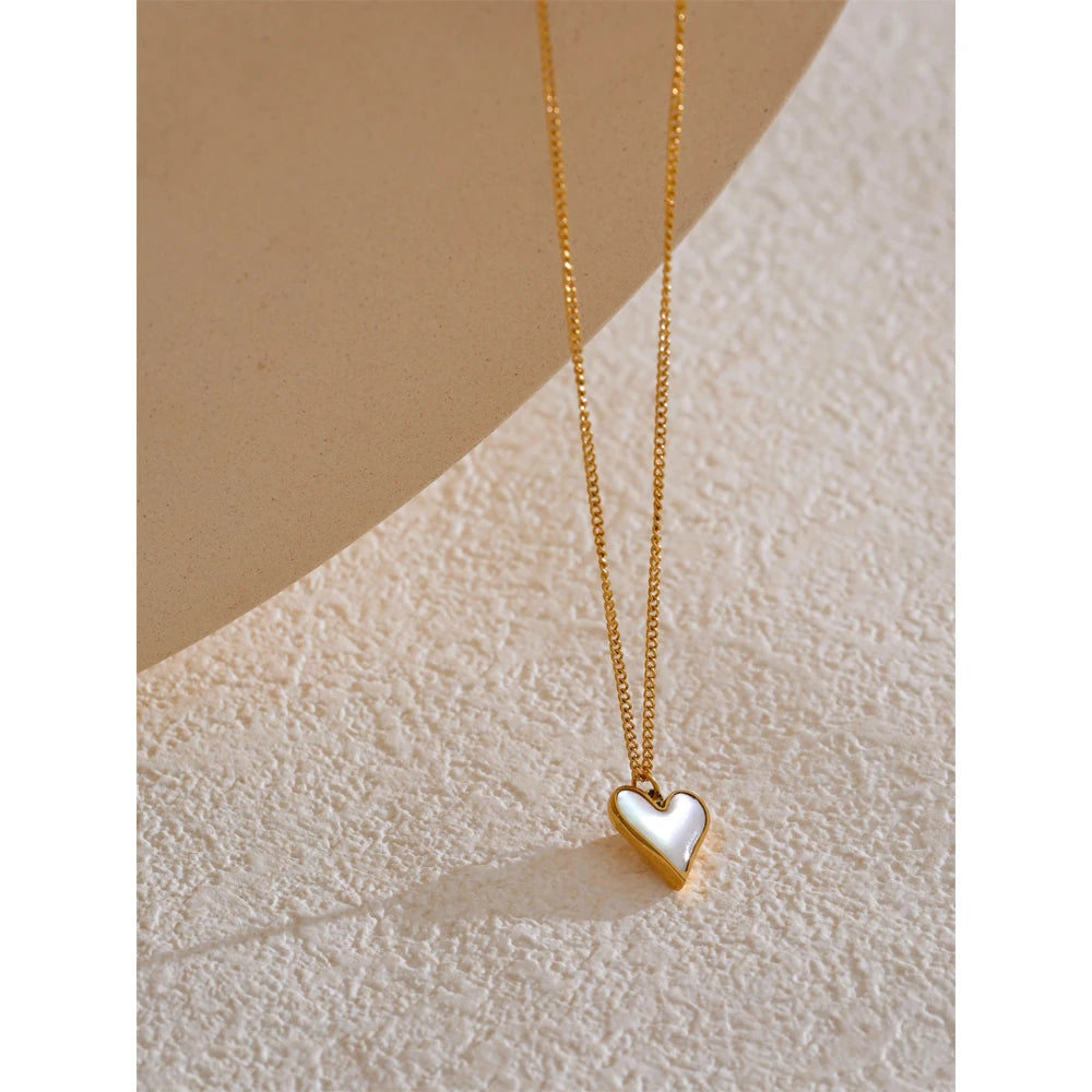 Colar Banhado em Ouro 18k Coração Pérola - Cordis