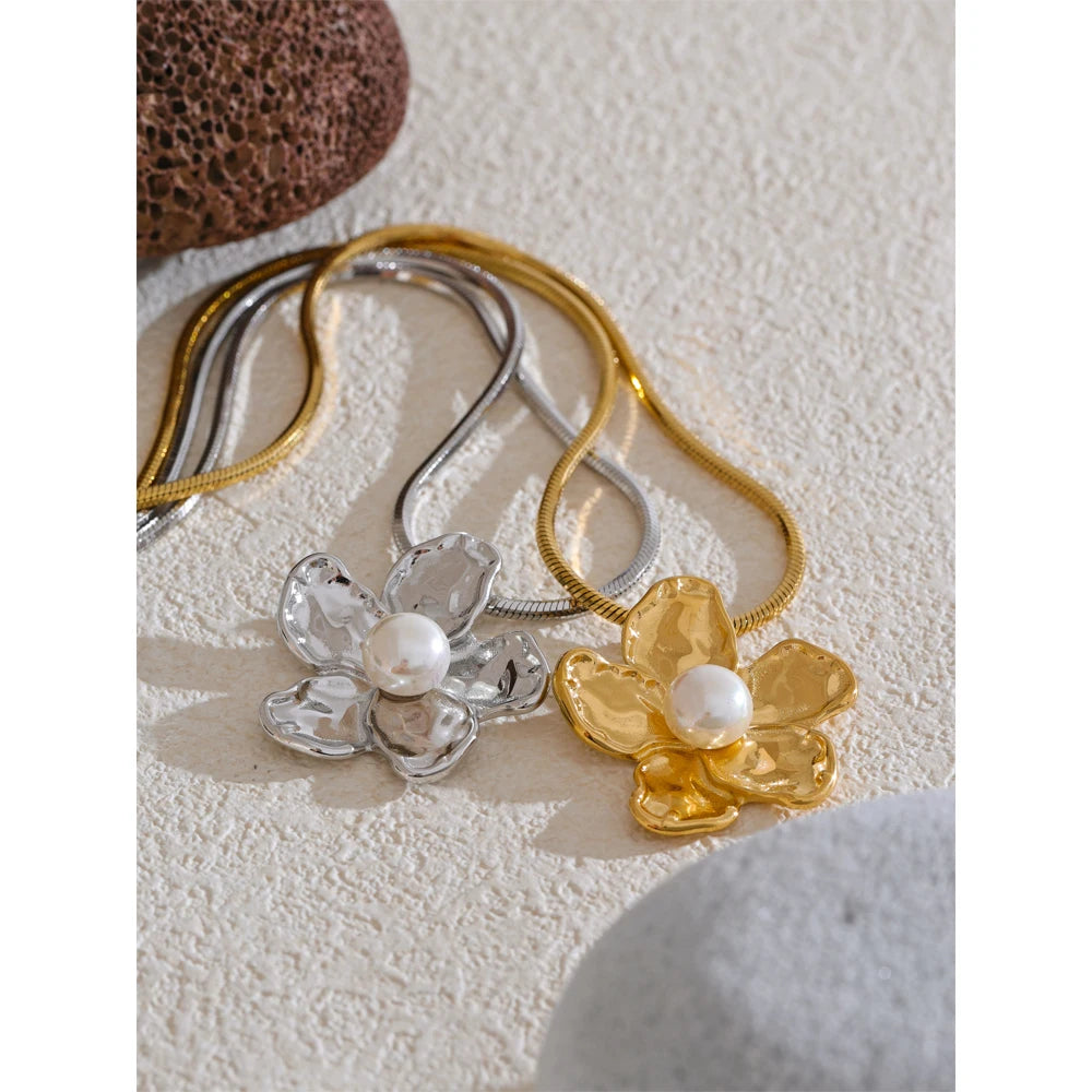 Colar Flor Banhado em Ouro 18k - Gallica