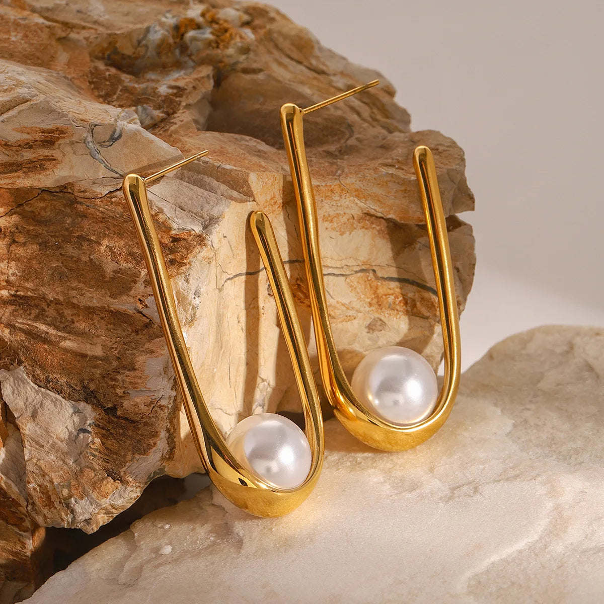 Brinco Banhado a Ouro 18k Argola com Pérola - Seraphine