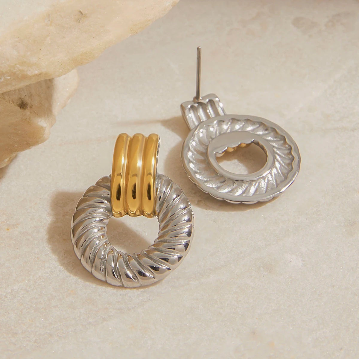 Brinco Banhado a Ouro 18k Argola Riscada- Vittoria